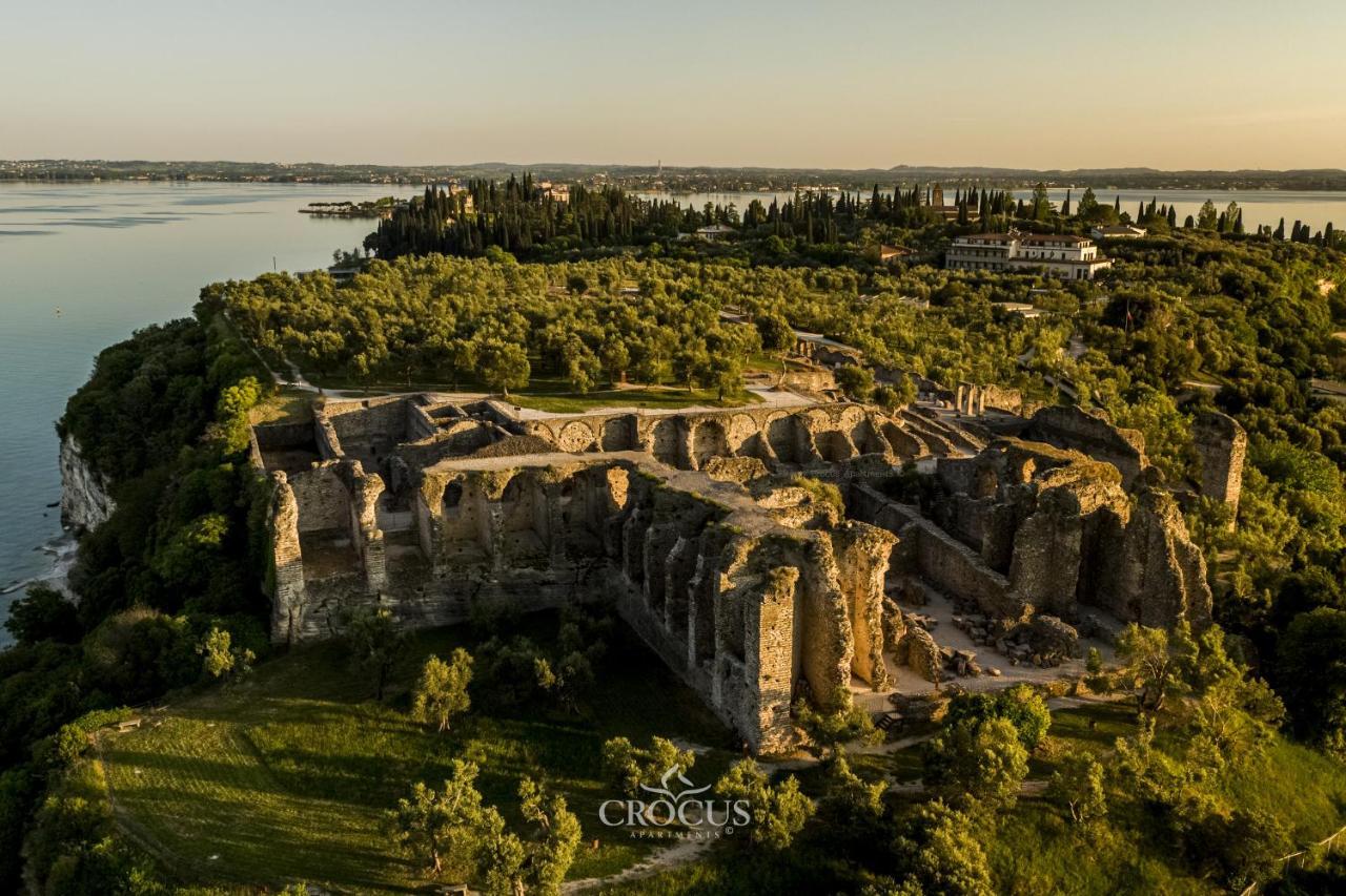 Crocus Apartments Sirmione Exterior foto