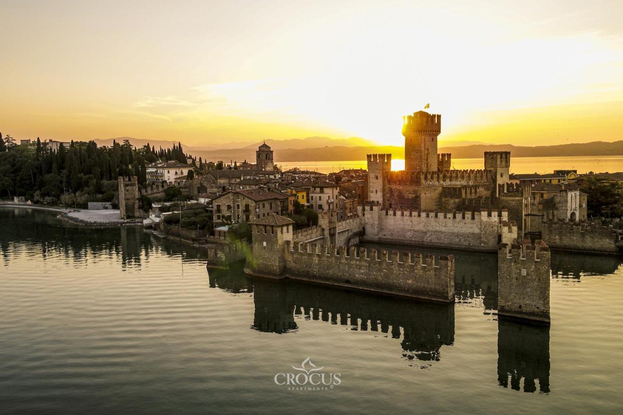 Crocus Apartments Sirmione Exterior foto